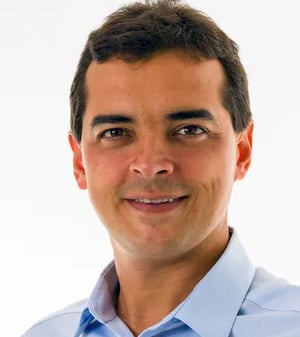 Professor: Gustavo Meirelles