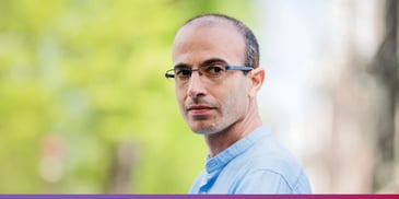 Yuval Harari divide a história da humanidade em 3 revoluções, a Cognitica, a Agrícola e a Científica.